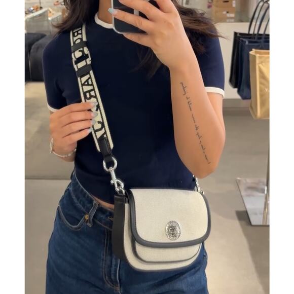 Marc Jacobs Turnlock Logo Crossbody Bag small - Picture 8 of 8